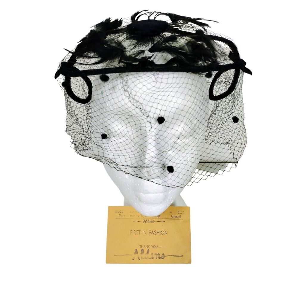 Vintage 40's 50's Black Velvet & Feathers Net Wired Fascinator Head Piece Hat